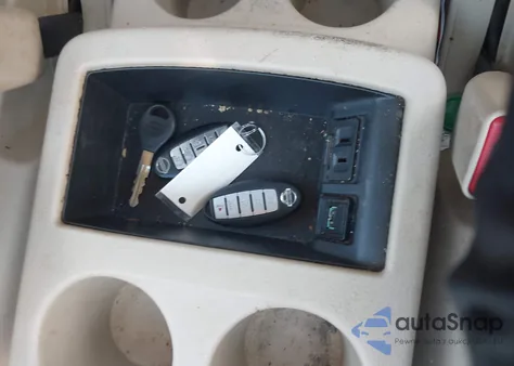 2011 Nissan Quest Le z USA, uszkodzony, nr VIN JN8AE2KP2B9005621